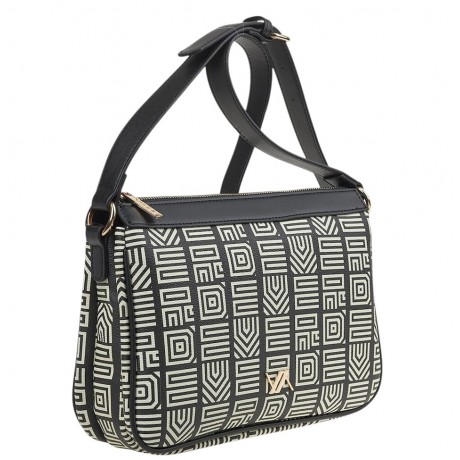 16-7726 BLACK