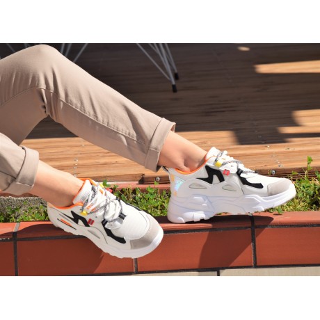 Sneaker SPE10